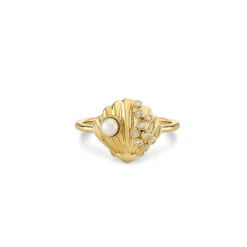 Gold & Diamond Clam Shell Ring