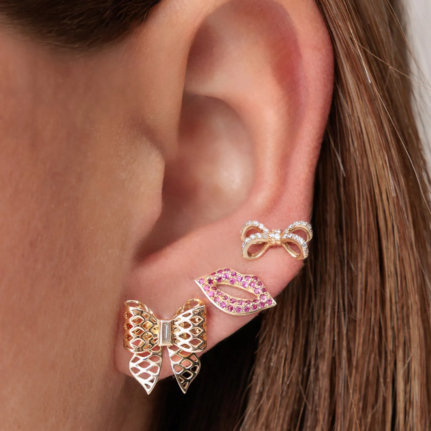 Gold & Diamond Fishnet Bow Stud