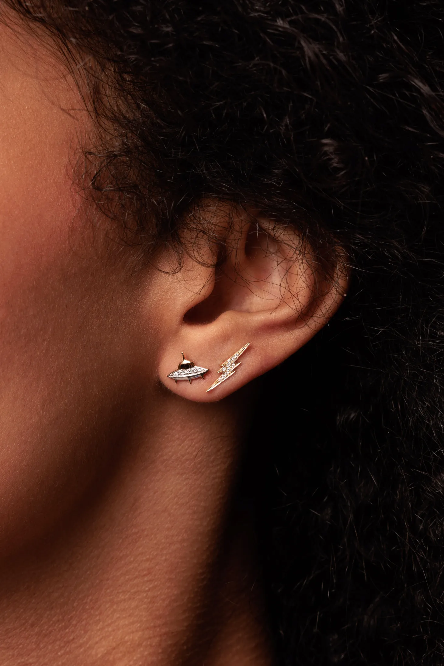 Gold & Diamond Flying Saucer Stud