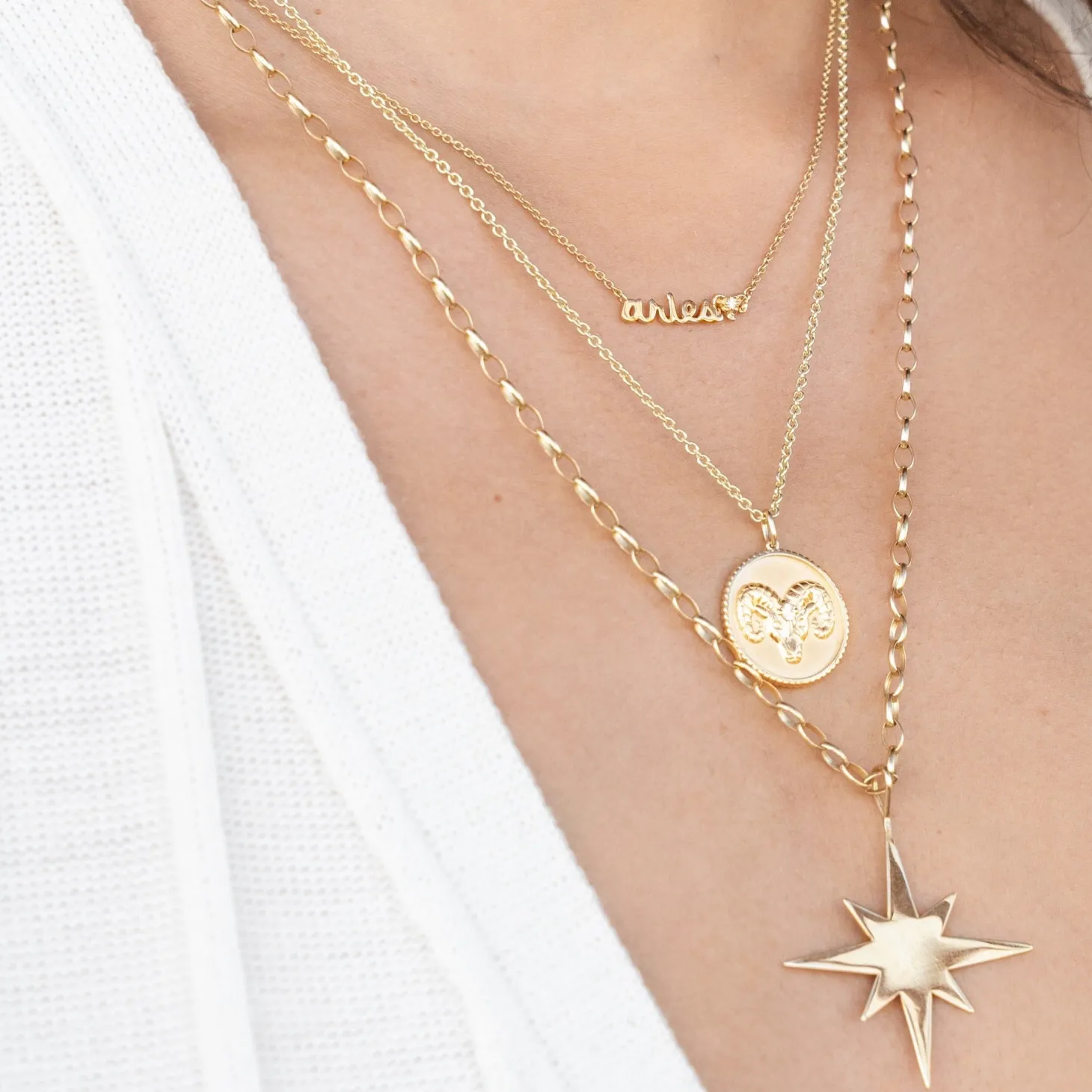 Gold & Diamond Large Aquarius Zodiac Medallion